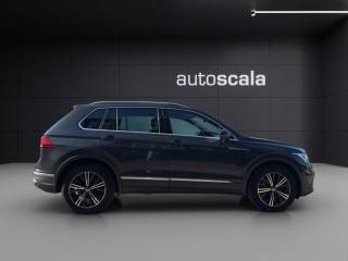 VOLKSWAGEN Tiguan usata, con Autoradio