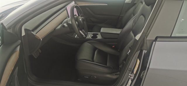 TESLA Model 3 usata 12