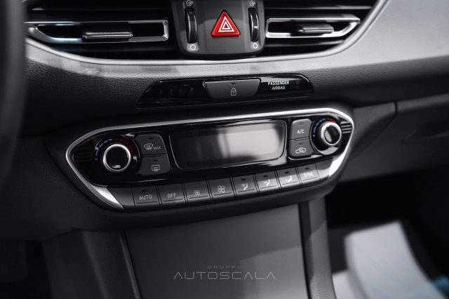 HYUNDAI i30 usata, con Bluetooth