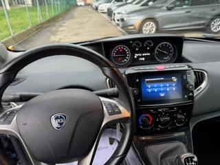LANCIA Ypsilon usata, con ESP