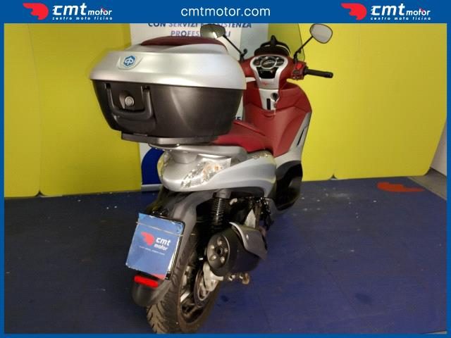 PIAGGIO Beverly 350 usata 3