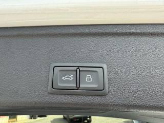 AUDI A4 usata, con Volante multifunzione