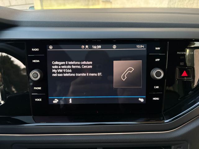 VOLKSWAGEN Taigo usata, con Luci diurne