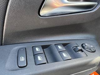 OPEL Corsa usata, con Vetri oscurati