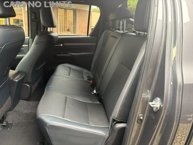 TOYOTA Hilux usata, con Interni in pelle