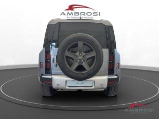 LAND ROVER Defender usata 4