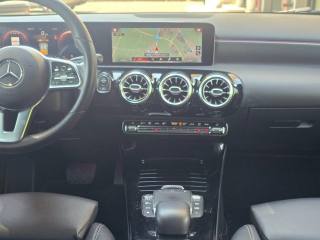 MERCEDES-BENZ A 200 usata, con Fari LED