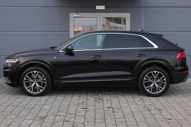 AUDI Q8 usata, con Freno di stazionamento elettrico