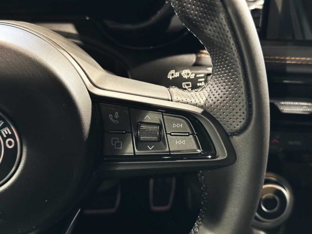 ALFA ROMEO Tonale usata, con Specchietti laterali elettrici