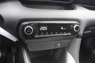 TOYOTA Yaris usata, con Telecamera per parcheggio assistito