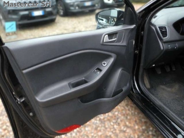 HYUNDAI i20 usata, con Alzacristalli elettrici
