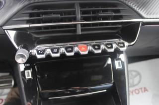 PEUGEOT 2008 usata, con Sensori di parcheggio posteriori