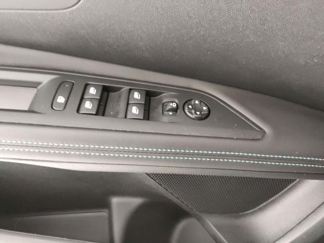 PEUGEOT 3008 usata, con Vetri oscurati