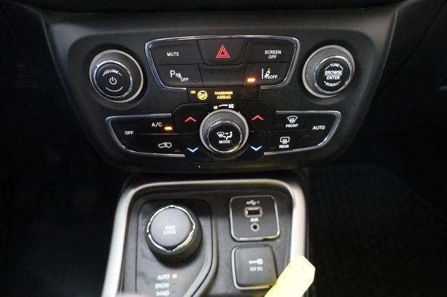 JEEP Compass usata, con Luci diurne