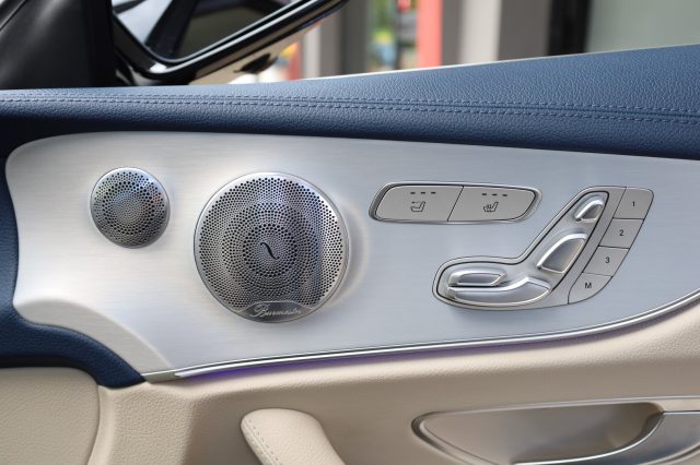MERCEDES-BENZ E 220 usata, con Controllo automatico clima