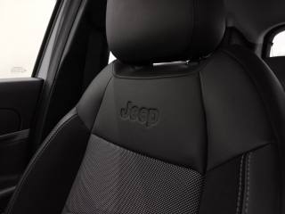 JEEP Avenger usata, con Sedile posteriore sdoppiato