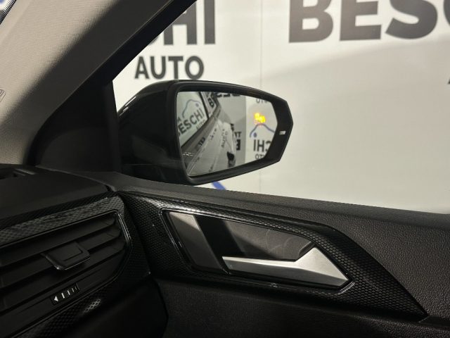 VOLKSWAGEN Polo usata, con USB