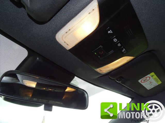 TOYOTA Corolla usata, con Isofix