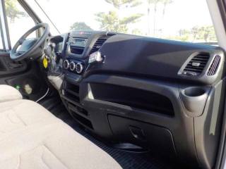 IVECO Daily usata, con Specchietti laterali elettrici