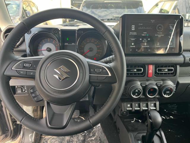 SUZUKI Jimny usata, con Autoradio