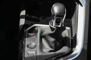 PEUGEOT 3008 usata, con USB