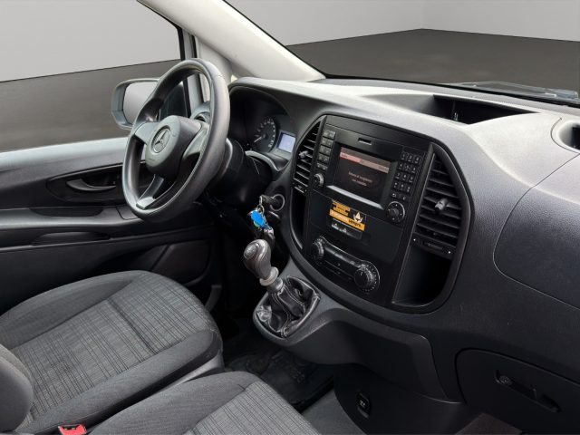 MERCEDES-BENZ Vito usata 9