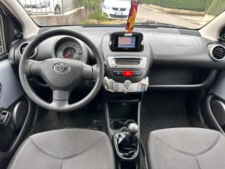 TOYOTA Aygo usata 13