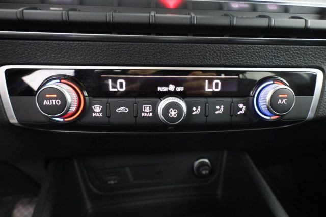 AUDI Q2 usata 11