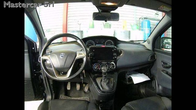LANCIA Ypsilon usata, con Cruise Control