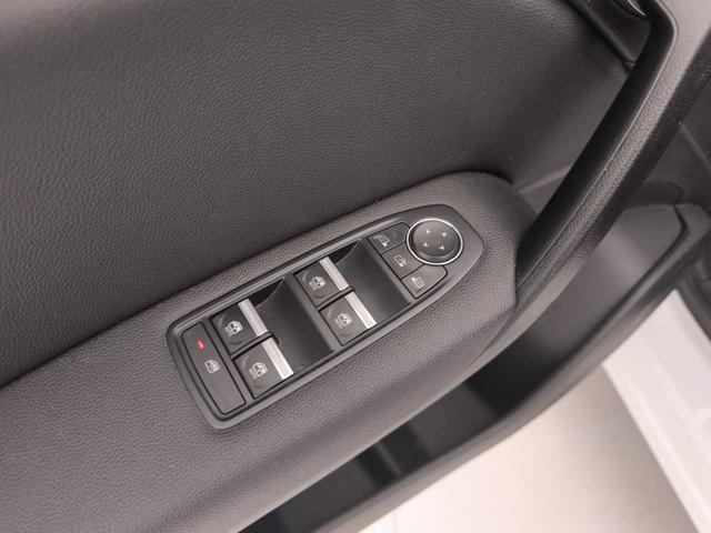 RENAULT Captur usata, con Sedile posteriore sdoppiato