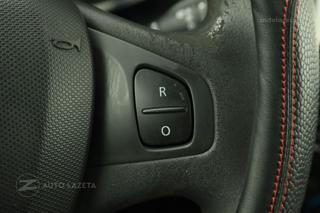 RENAULT Clio usata, con Specchietti laterali elettrici