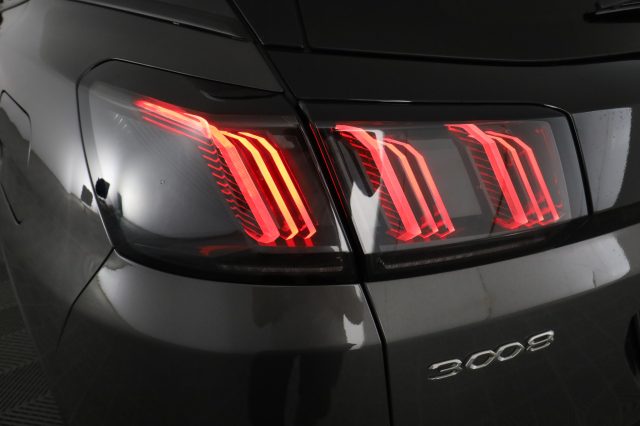 PEUGEOT 3008 usata 9