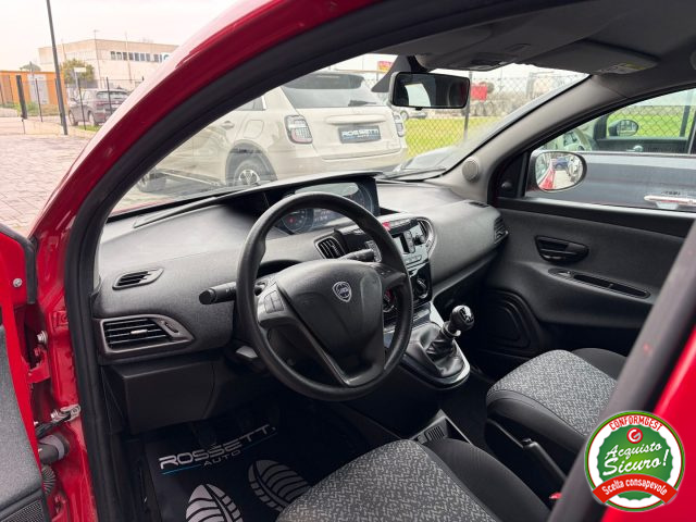 LANCIA Ypsilon usata, con Fendinebbia