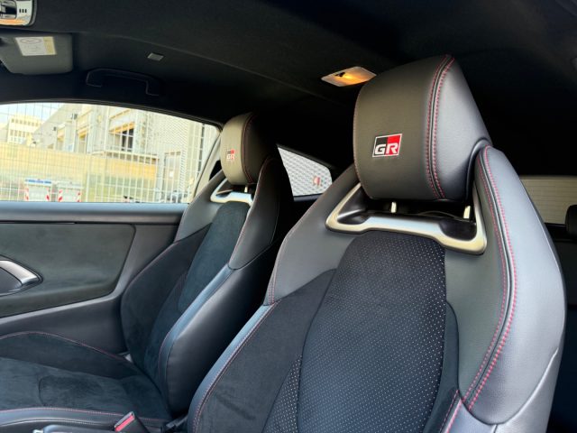 TOYOTA Yaris usata, con Cruise Control