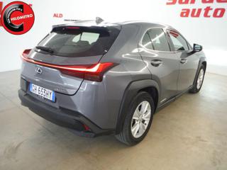 LEXUS UX 250h usata, con Sistema di navigazione