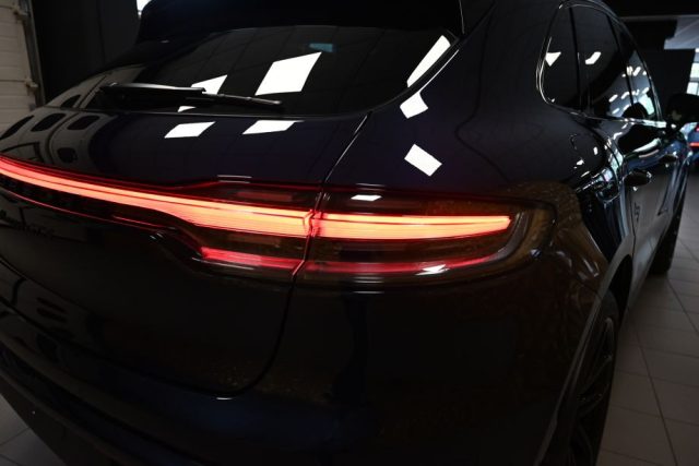 PORSCHE Macan usata 210