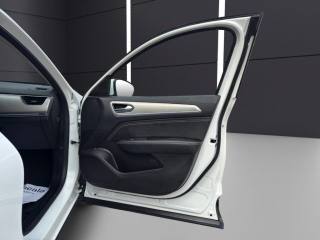 RENAULT Arkana usata, con USB