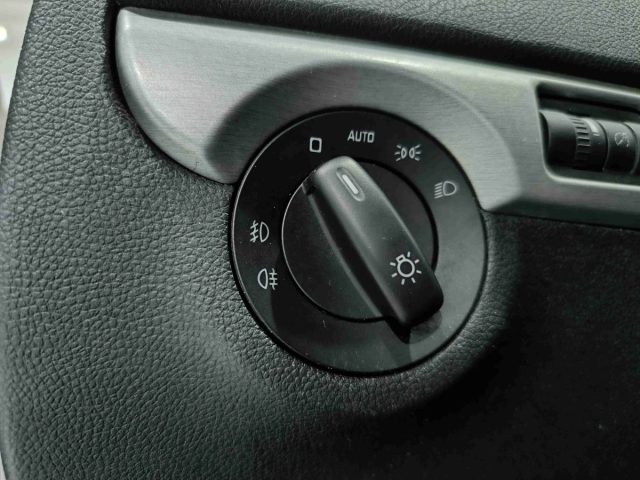 SKODA Yeti usata, con Bracciolo