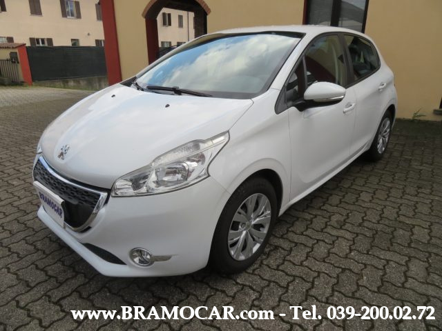 PEUGEOT 208 usata, con Airbag