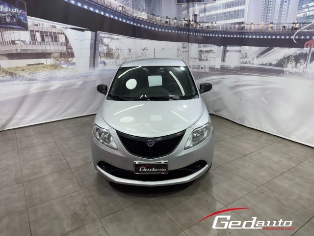 LANCIA Ypsilon usata, con Airbag