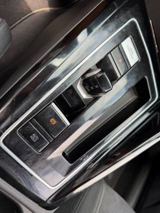 VOLKSWAGEN Golf usata, con Controllo automatico clima