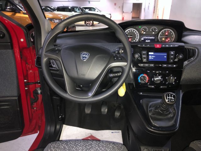 LANCIA Ypsilon usata, con Airbag testa