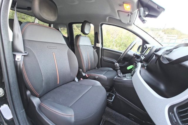 FIAT Panda Cross usata, con USB