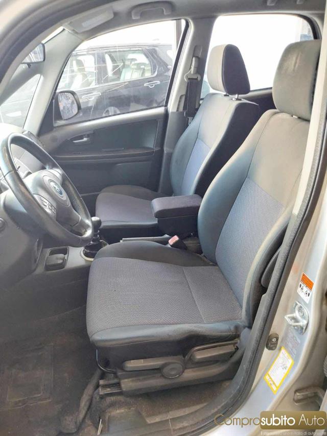 FIAT Sedici usata, con Fendinebbia