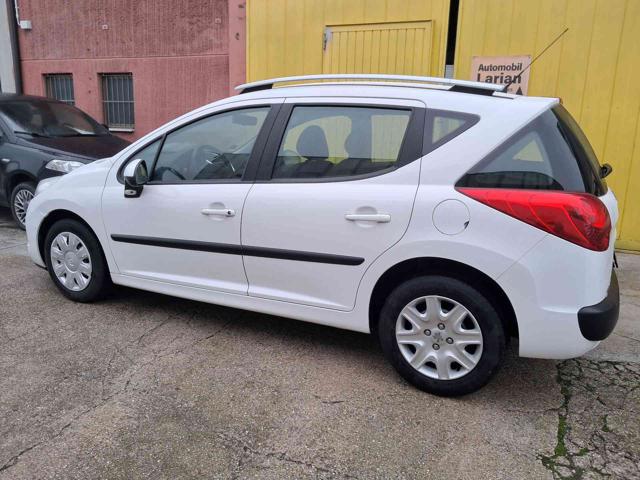PEUGEOT 207 usata, con Autoradio
