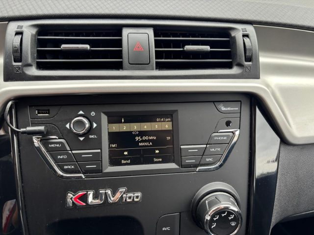 MAHINDRA KUV100 usata, con Chiusura centralizzata