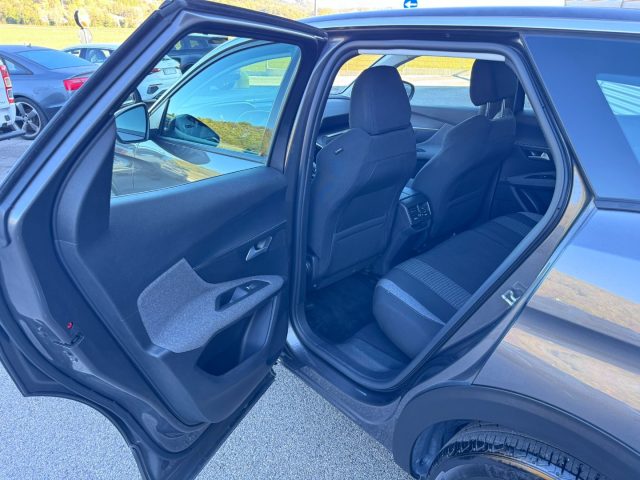 PEUGEOT 3008 usata, con Park Distance Control