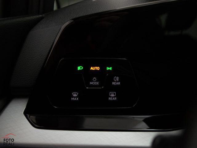 VOLKSWAGEN Golf usata, con Frenata d