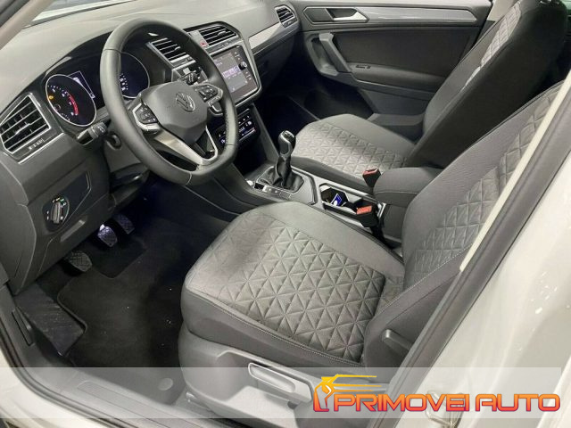 VOLKSWAGEN Tiguan usata, con Autoradio