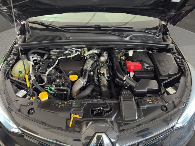 RENAULT Clio usata, con Sensori di parcheggio posteriori